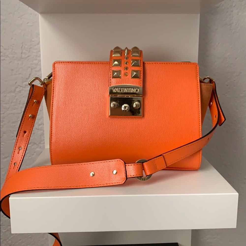 Orange Valentino bag 🍊